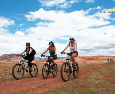 MOUNTAIN BIKING TOUR TO MORAY AND SALINERAS 1D