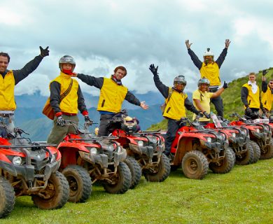 CUATRIMOTOS RUTA MORAY Y ZIPLINE ½ DIA